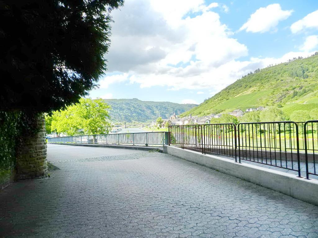 Ferienwohnung Lastro Cochem Luaran gambar